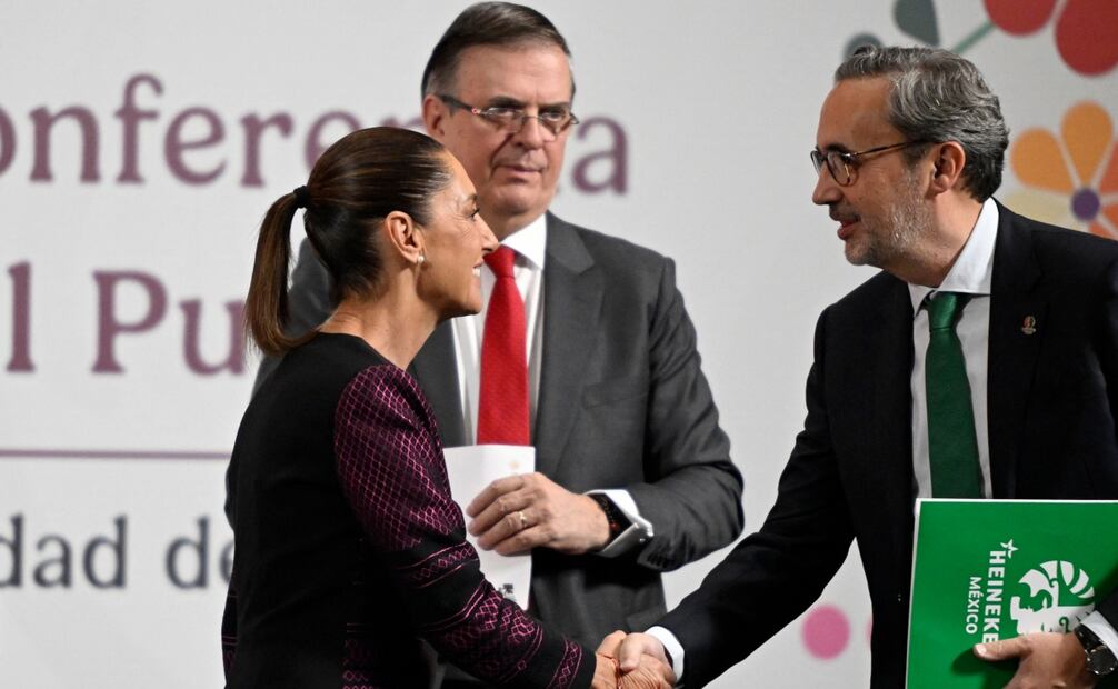 Claudia Sheinbaum en su conferencia matutina en Palacio Nacional el 11 de junio de 2025. Foto: AFP