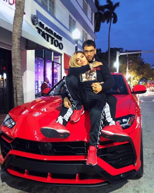 Descubre la lujosa herencia que Anuel AA le obsequió a Karol G
