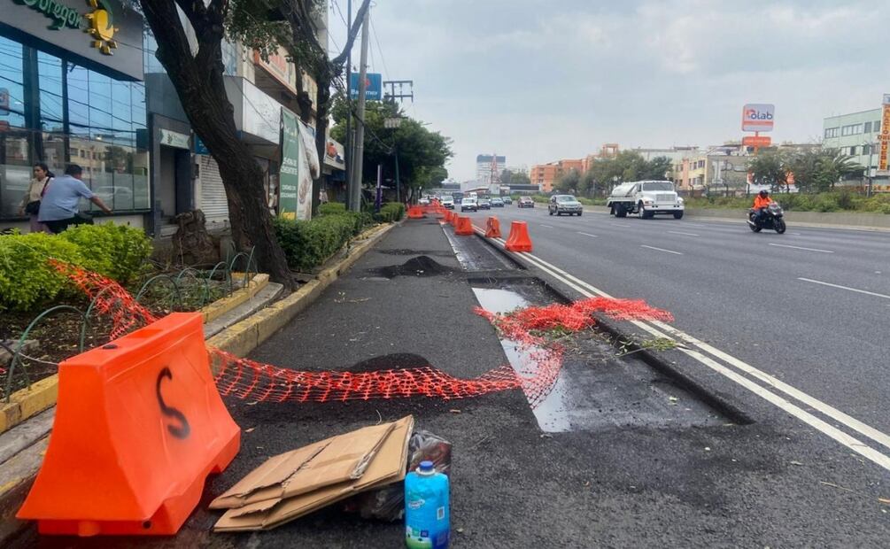 Obras de ciclovía en Calzada de Tlalpan generan caos por falta de señalización y espacio. Foto: Juan Carlos Williams