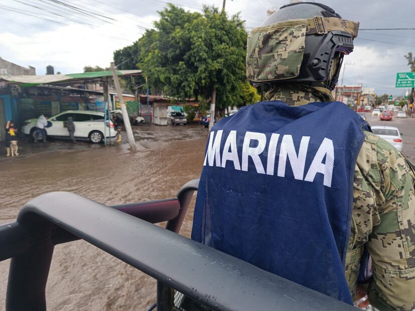 El gobierno de Ecatepec activó el Operativo Tormenta y desplegó a más de 300 trabajadores de Sapase, Obras Públicas, Servicios Públicos, Protección Civil y Seguridad Ciudadana. También participan elementos de la Marina. (Foto: especial)