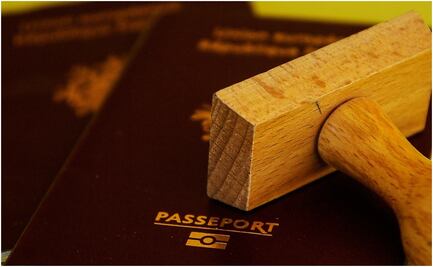 EU estudia la posibilidad de establecer pasaportes de vacunación para viajes internacionales