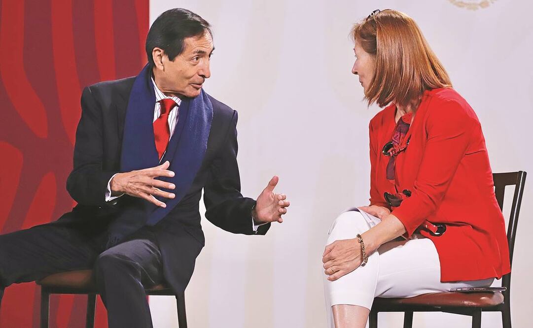 Rogelio Ramírez de la O, titular de Hacienda, y Tatiana Clouthier, secretaria de Economía. Foto: Berenice Fregoso/EL UNIVERSAL