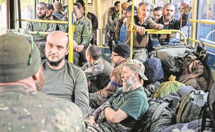 Rusia anuncia "liberación total" de Mariupol tras rendición de tropas ucranianas