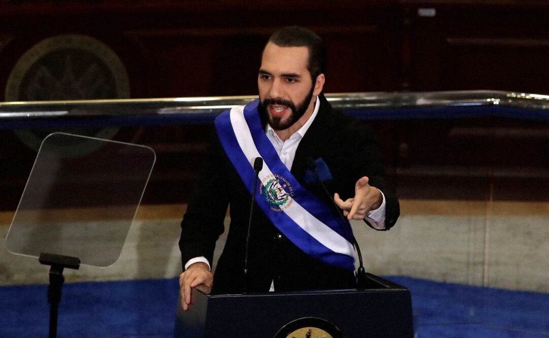 Nayib Bukele, presidente de El Salvador, ante el Congreso durante una sesión por su cuarto año de gobierno, en San Salvador. Foto: EFE
