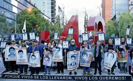 Termina mitin de padres de los 43; anuncian reunión con Segob