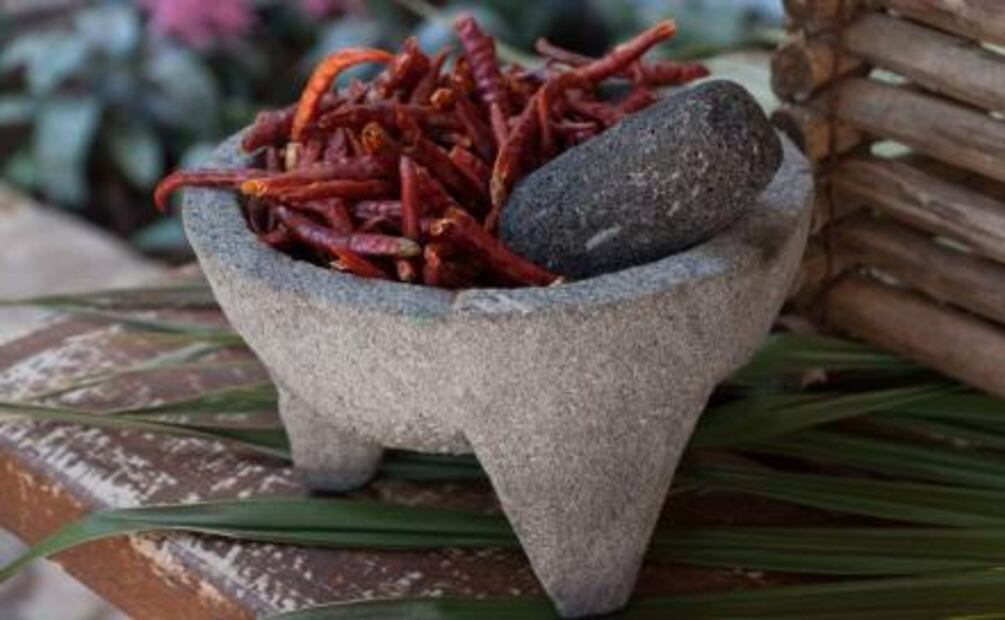 Utensilios mexicanos tradicionales en la cocina