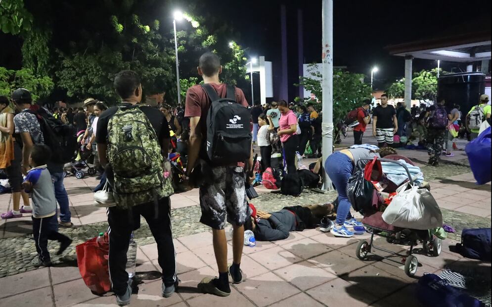 El primer objetivo del contingente es caminar en está primera etapa al municipio de Huehuetán para descansar y continuar su viaje la madrugada del jueves. Foto: María de Jesús Peters/EL UNIVERSAL