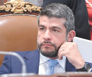 “Corte da jalón de orejas al Congreso”