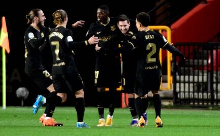 Barcelona golea al Granada con doblete de Messi y Griezmann