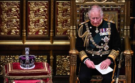 Coronas, cetros, anillos: los símbolos y prendas que se utilizarán en la coronación de Carlos III