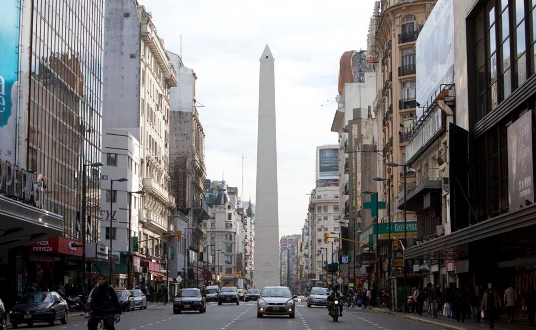El Obelisco fue construido en 1936 por el arquitecto modernista Alberto Prebisch. FOTO: Archivo/Xinhua.