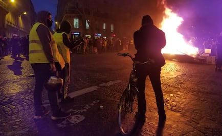 Un millar de arrestos, más de 100 heridos, en protestas en Francia, dice el gobierno