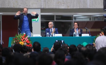 Juan Villoro: La Ciudad de México nos desvive y enajena