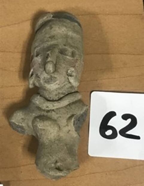 Aseguran 93 piezas arqueológicas que se vendían ilegalmente en tianguis de la Doctores