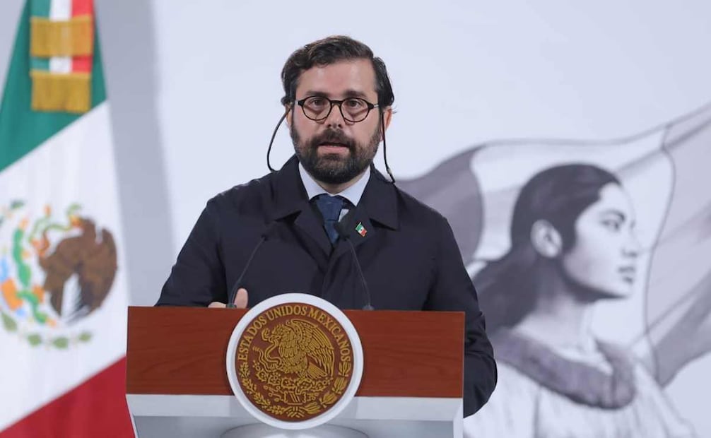 El director general del IMSS Bienestar, Alejandro Svarch Pérez, informó que, del 19 al 30 de agosto, por medio de las Rutas de la Salud se entregaron 28 millones de medicamentos en centros de salud y hospitales del país. Foto: Gabriel Pano / EL UNIVERSAL.