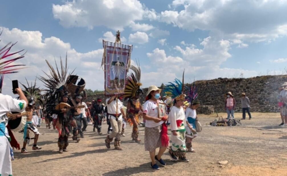 Miles acuden a Teotihuacán a “cargarse de energía” con el Equinoccio de Primavera 2022