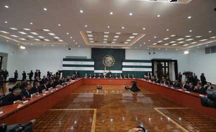 Pactan Peña, IP y sindicatos fortalecer economía ante gasolinazo