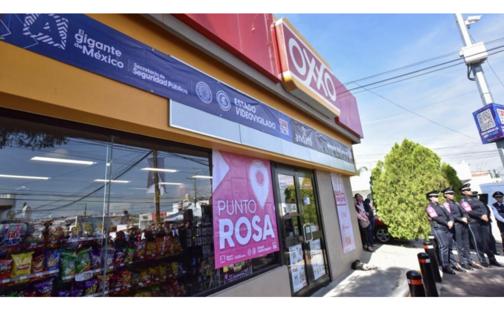 Desde este 20 de agosto de 2025, cada tienda operará como un "Punto Rosa” las 24 horas de los 365 días del año, con más de 2 mil 400 colaboradores capacitados. Foto: Especial.