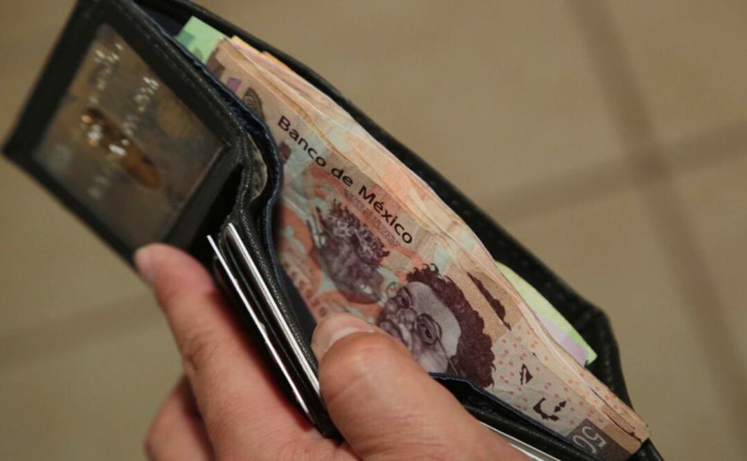 Para el 2024 el consenso redujo de 4.03% a 4% la inflación general de cierre del siguiente año con una subyacente en 4.12% frente al 4.13% que preveían antes. Foto: Archivo / EL UNIVERSAL