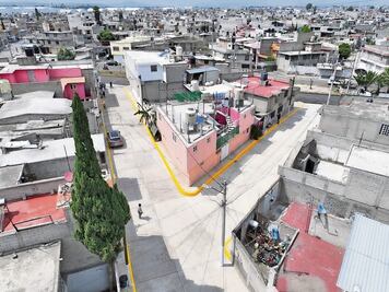 Ecatepec pavimenta 550 calles junto con los vecinos