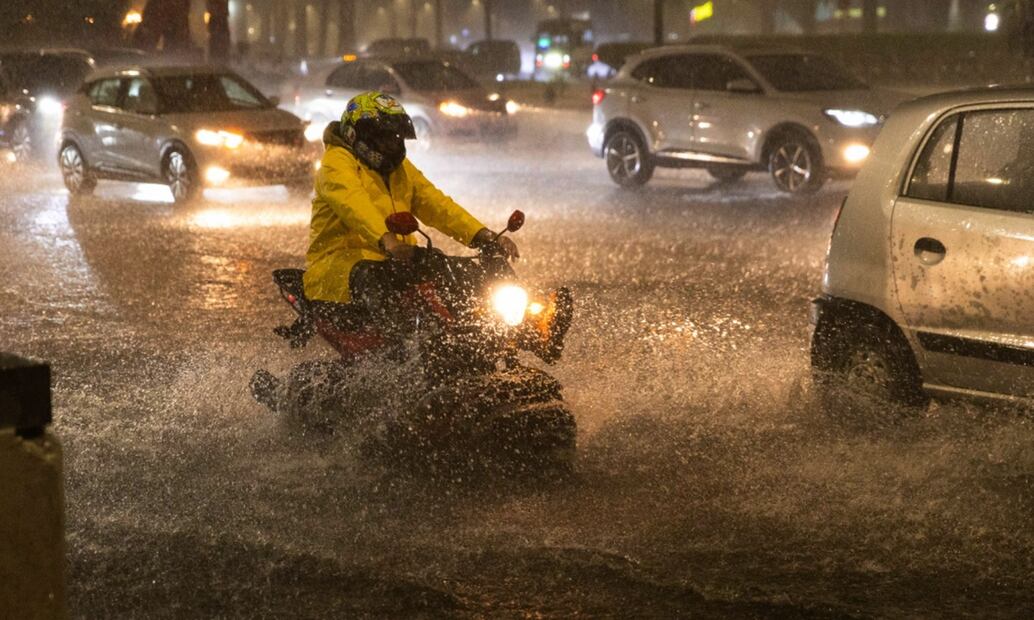 Encharcamientos por lluvia en la CDMX. Foto: Germán Espinosa/EL UNIVERSAL