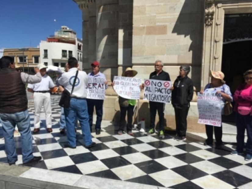 Realizan protestas contra AMLO en varios estados del país