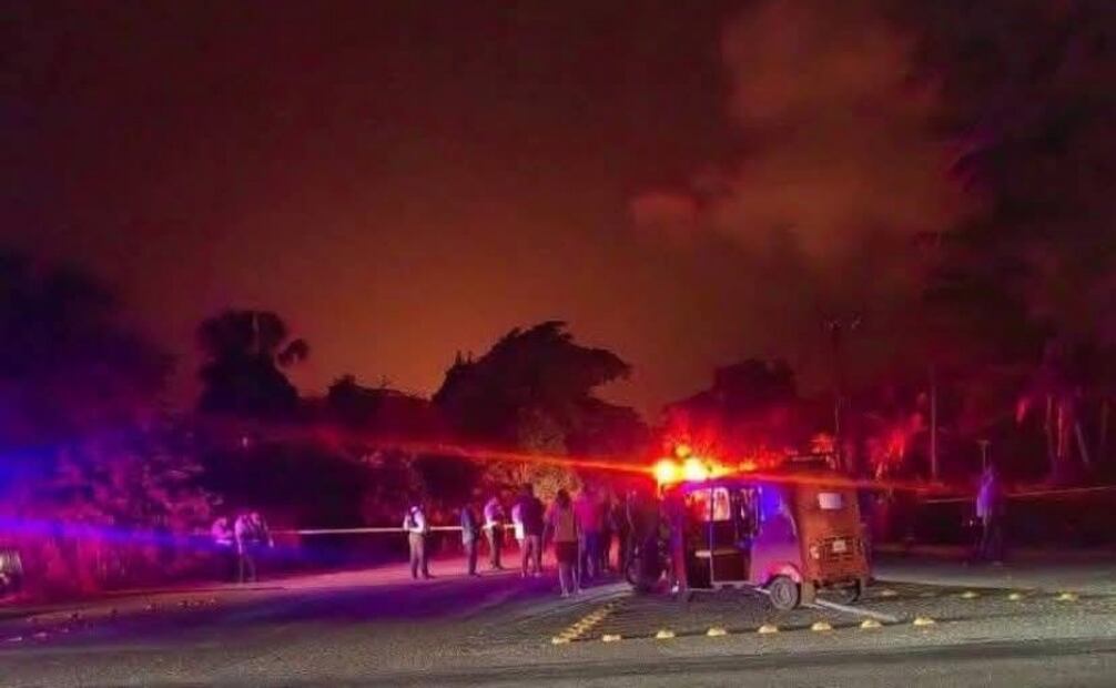 Elementos de seguridad acordonaron la zona luego de reportarse el incidente (06/11/2025). Foto: Especial