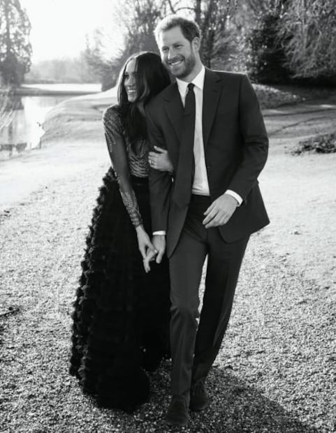 Las románticas fotos del compromiso del príncipe Enrique y Meghan