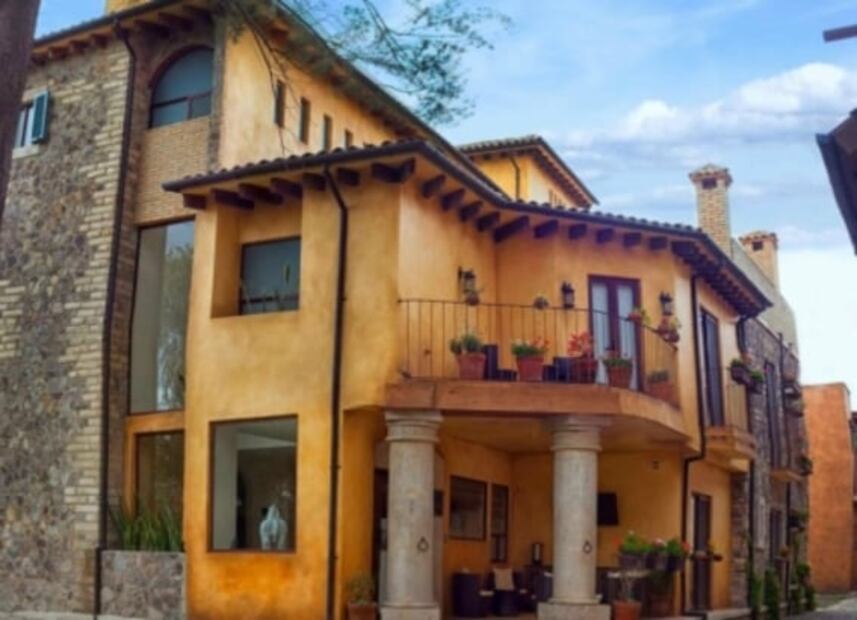 Hoteles en Val'Quirico: cuánto cuesta una noche en el pueblo medieval