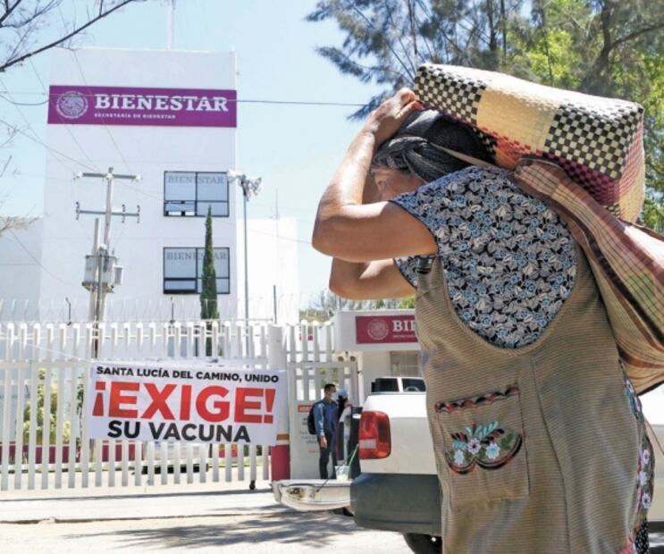 Reanudan la vacunación tras protestas y bloqueos en Oaxaca