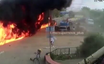 Captan en video momento en que coche bomba explota a persona tachada de "traidora" en Ucrania