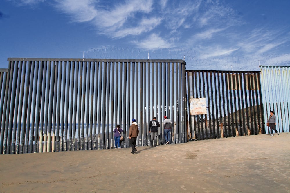 Durante la teleconferencia se puso de relieve que los estados que suelen concentrar el mayor número de indocumentados, como Texas, California, Nueva York y Florida, tendrán los impactos económicos más significativos. Foto: Archivo El Universal