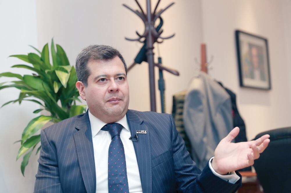 José Ramón Amieva dice que el 17 de septiembre será un día complicado: coinciden informe, entrada en vigor de Carta Magna e instalación del Congreso. (ARCHIVO EL UNIVERSAL)