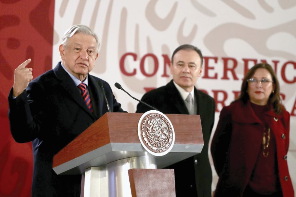 Andrés Manuel López Obrador informó que se investigará a todos los responsables del huachicoleo y corrupciones, pero sin hacer show . (BERENICE FREGOSO. EL UNIVERSAL)
