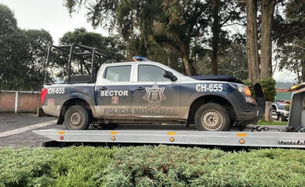 Policías alcoholizados chocan contra 2 autos y fallece uno de los conductores en Tlalmanalco