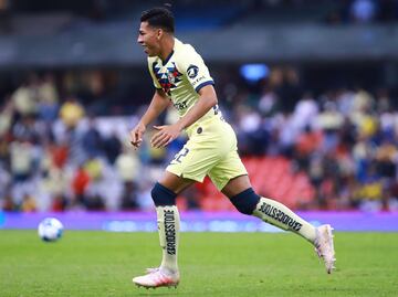 José Ángel López anota en su debut con el América