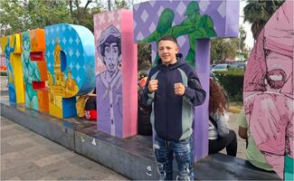 El 'Güerito de Tepito' recorre el barrio bravo tras su primera victoria como profesional