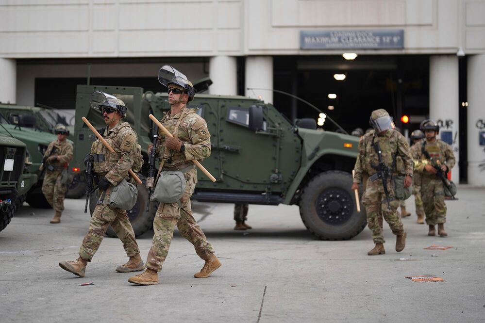 Efectivos de la Guardia Nacional en Los Ángeles. Foto: AP
