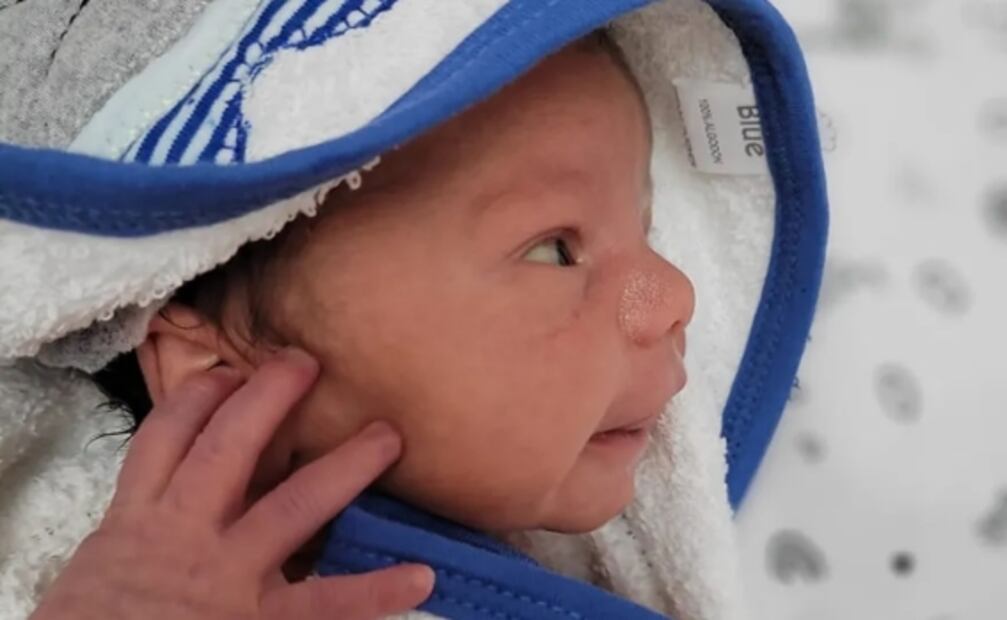 En medio de la guerra, pareja argentina viaja a Ucrania a buscar a su bebé de vientre subrogado