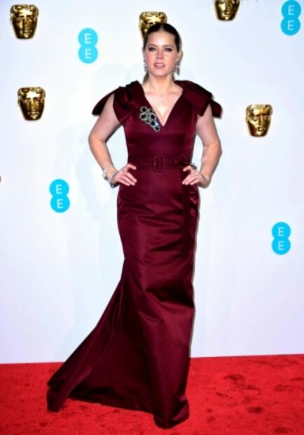 Amy Adams la peor vestida de los premios BAFTA 2019