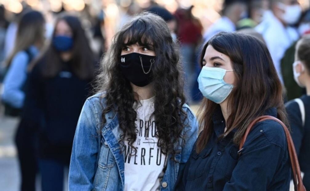 El Covid-19 no tomó vacaciones; Europa ve rebrote con temor