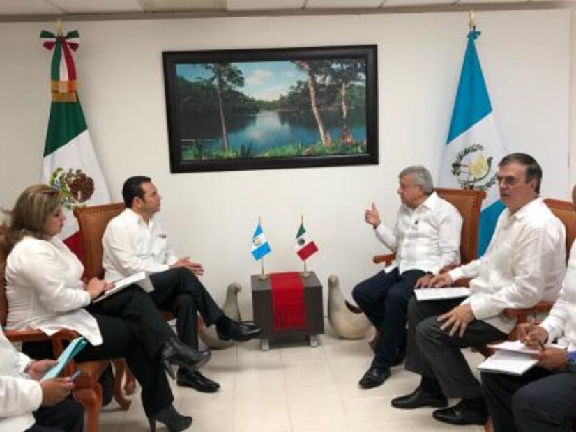 AMLO se reúne con Jimmy Morales, presidente de Guatemala