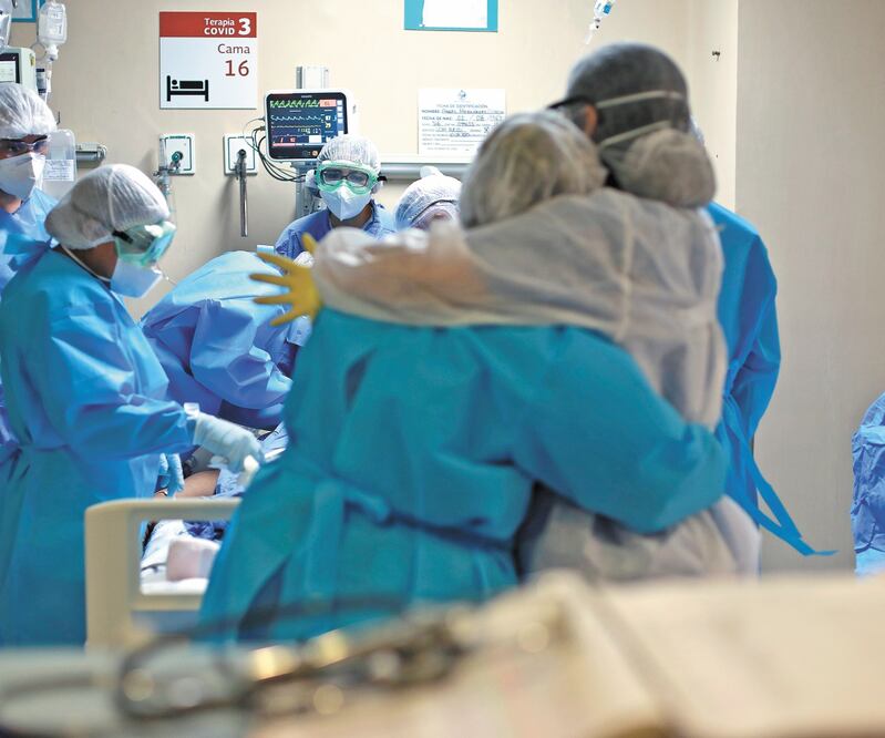 De acuerdo con el sector asegurador, debido a la situación actual las pólizas de gastos médicos han aumentado y han caído las de autos. ARCHIVO EL UNIVERSAL