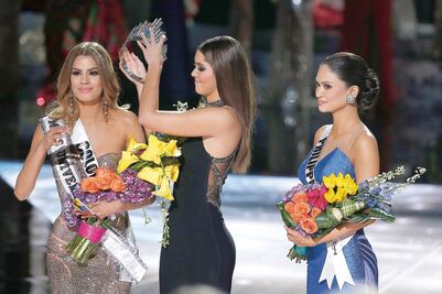 Miss Colombia reina por cinco minutos