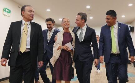 Con una sonrisa y un abrazo de Manuel Velasco, Sheinbaum espera resultado de la encuesta de Morena