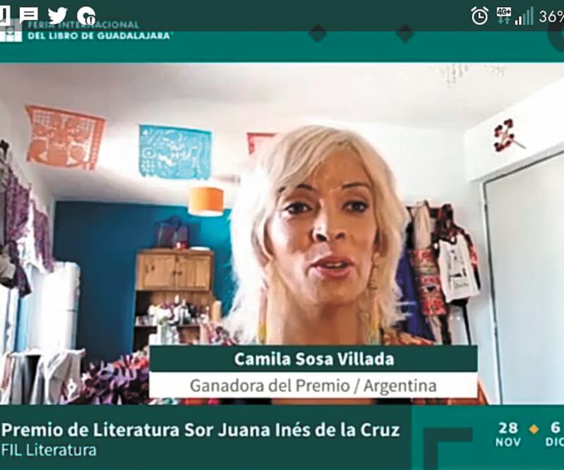 La escritora argentina Camila Sosa Villada, ayer, en transmisión con la FIL Guadalajara.  www.fil.com.mx/ 