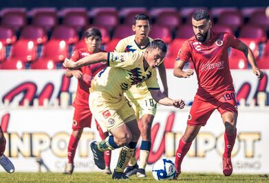 Federico Viñas presiona al Piojo Herrera por la titularidad