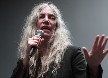 En tiempos de Trump, la batalla de las mujeres es constante: Patti Smith
