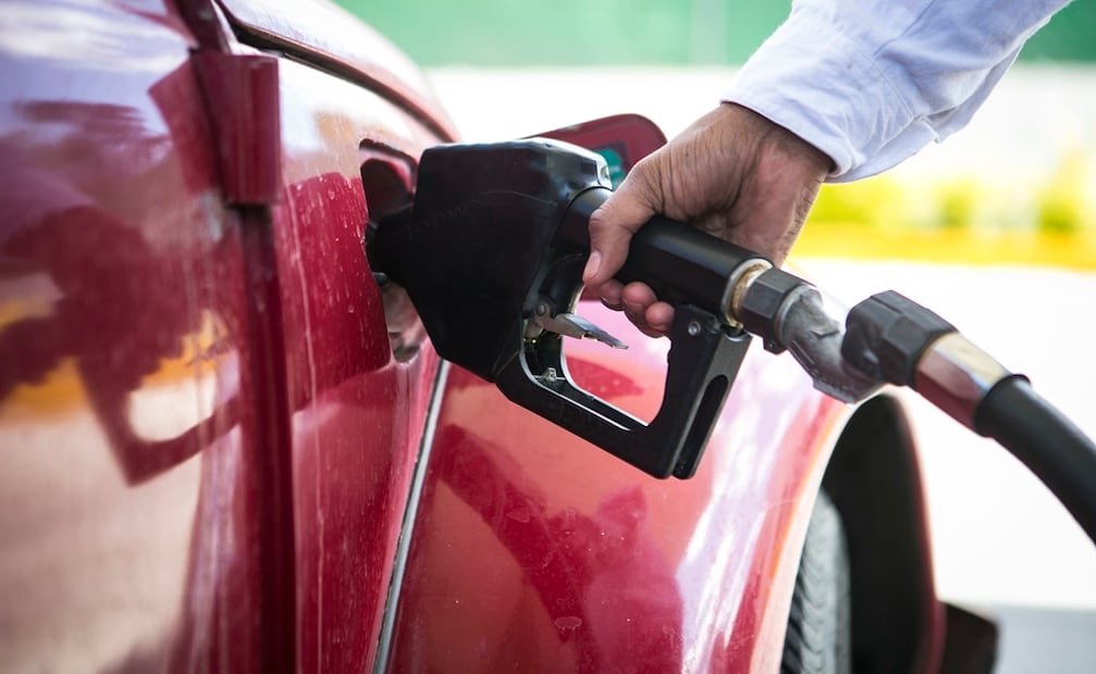 Cierra bien la tapa del tanque de gasolina. Foto: Especial