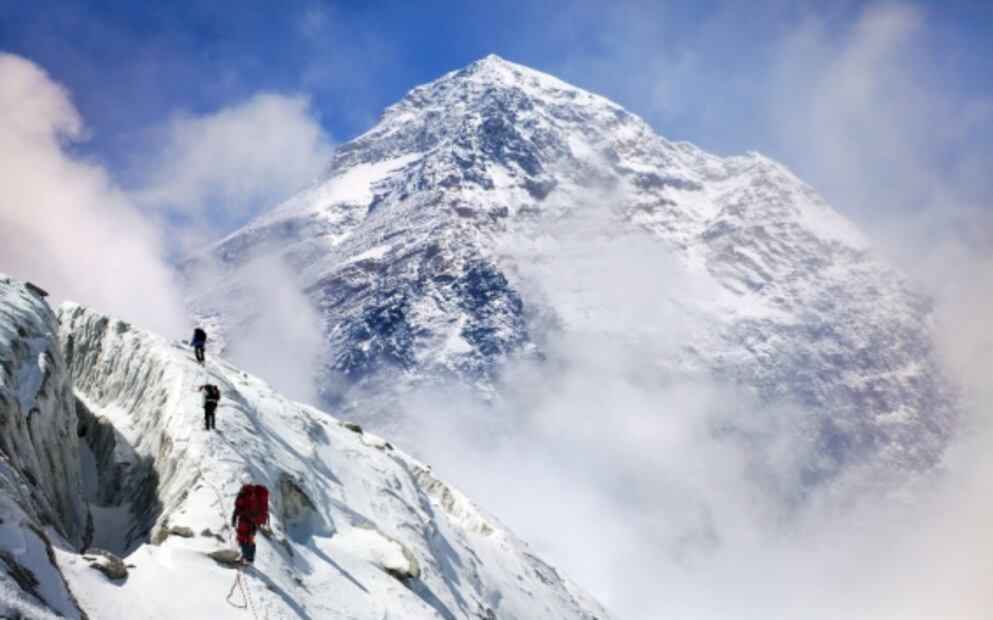 Pedirán experiencia mínima para escalar el Everest